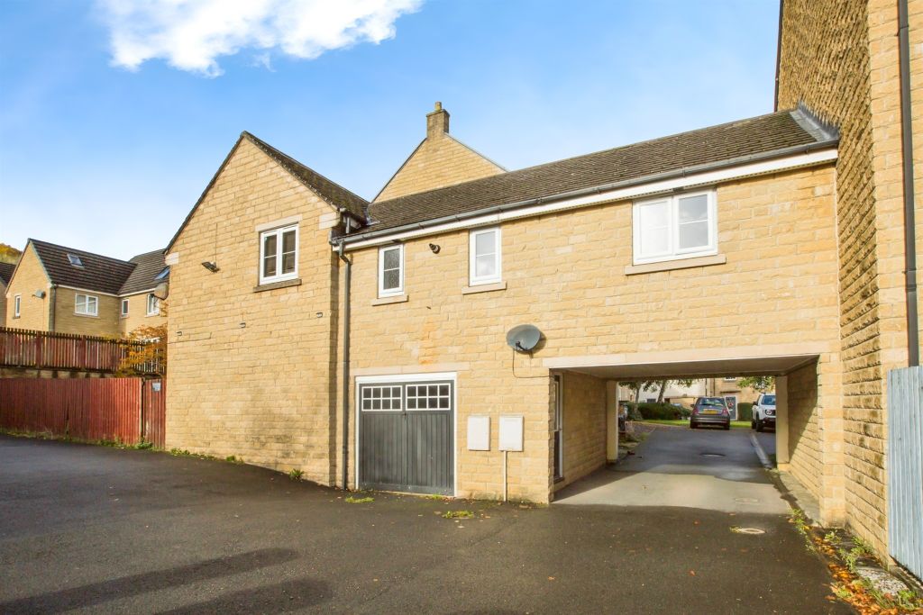 Property photo 3 of 17