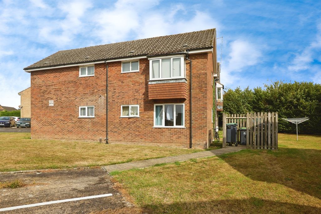 Property photo 1 of 17