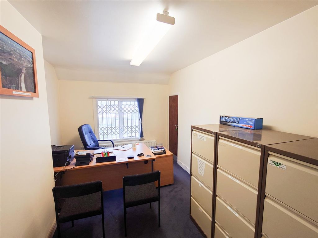 Property photo 2 of 3