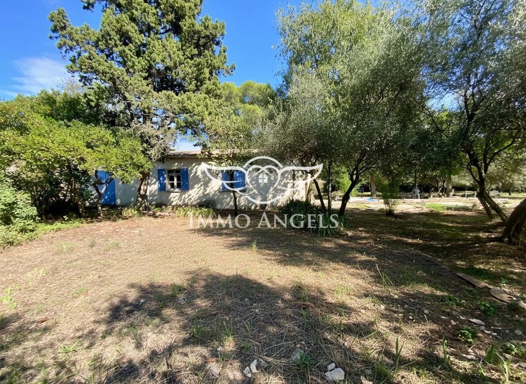Property photo 1 of 11 Rare Nîmes - Mazet To Renovate - North Hillside