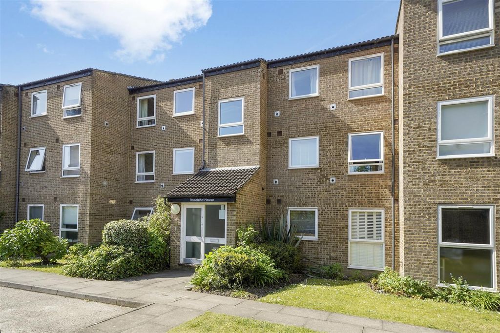 Property photo 1 of 15 Roseland House