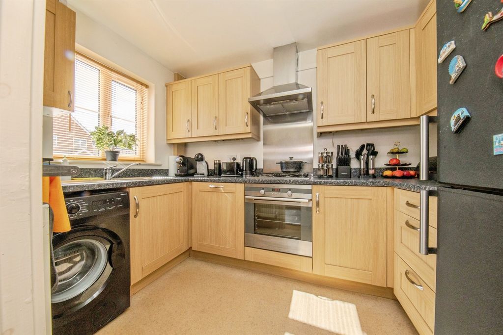 Property photo 3 of 15