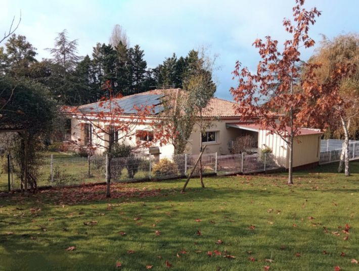 Property photo 2 of 20