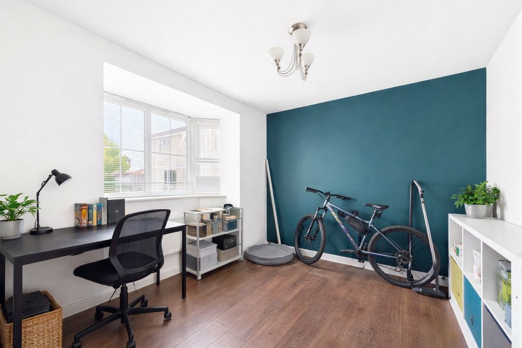 Property photo 3 of 12 Picture No. 05