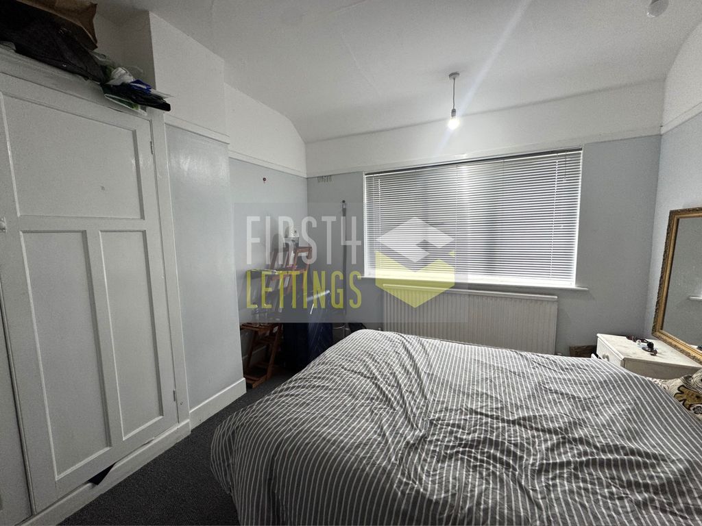 Property photo 2 of 9 Photo 5