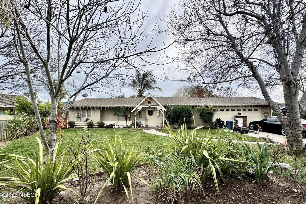 Property photo 1 of 9