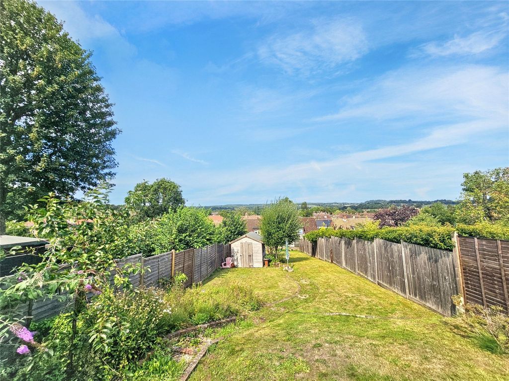 Property photo 2 of 16 Picture No. 21
