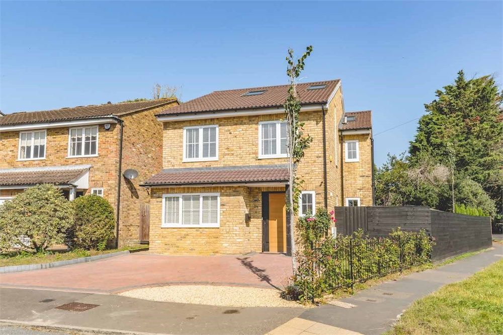 Property photo 1 of 31