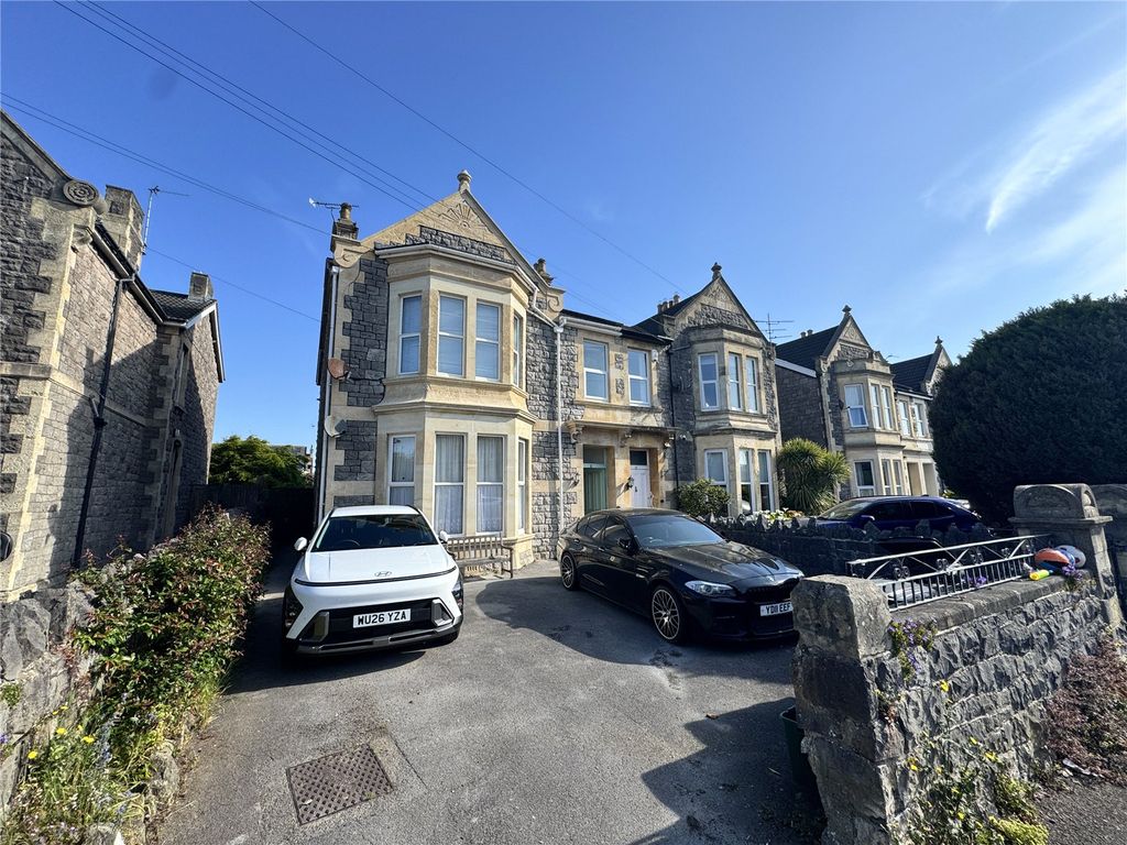 Property photo 1 of 18 Picture No. 01
