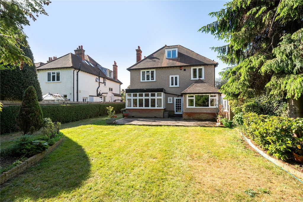 Property photo 2 of 17 Picture No. 12