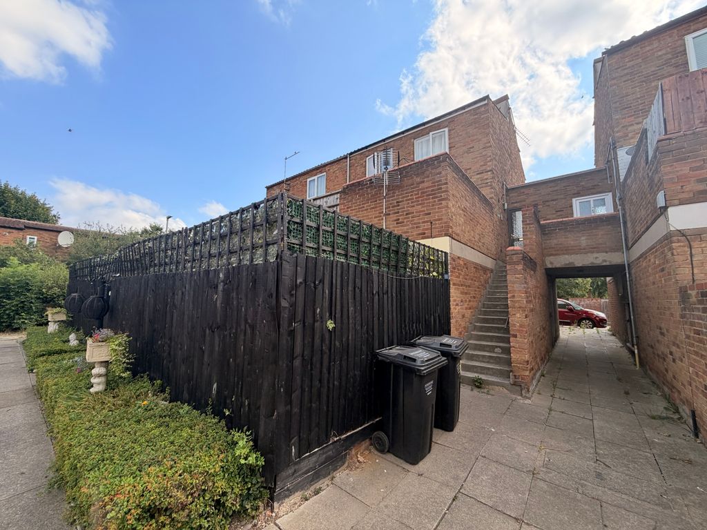 Property photo 1 of 11 Picture No. 08