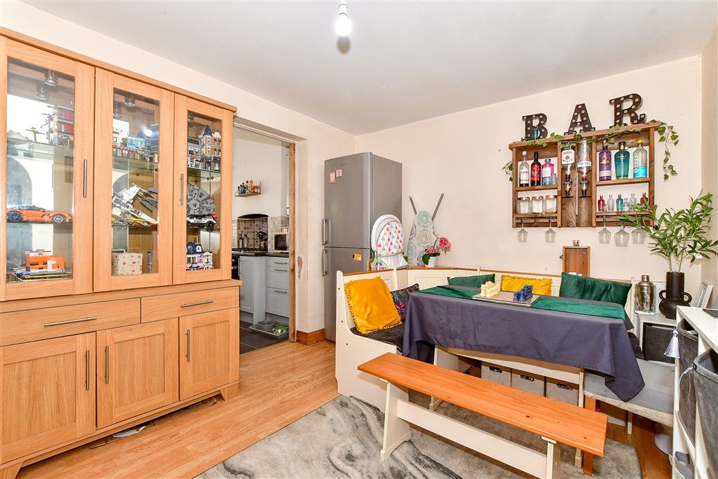 Property photo 2 of 7 Dining Area