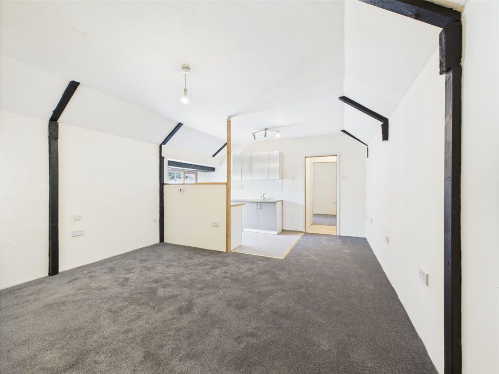 Property photo 3 of 16 3764928