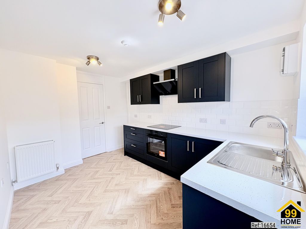 Property photo 3 of 13 Photo 2