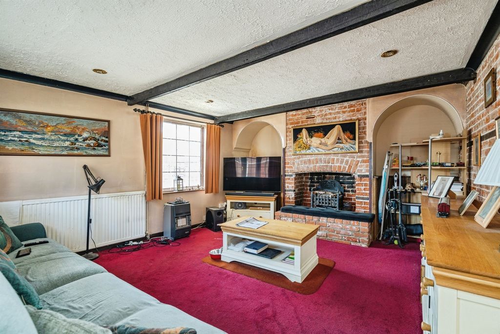 Property photo 3 of 16