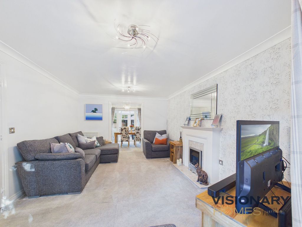 Property photo 3 of 45