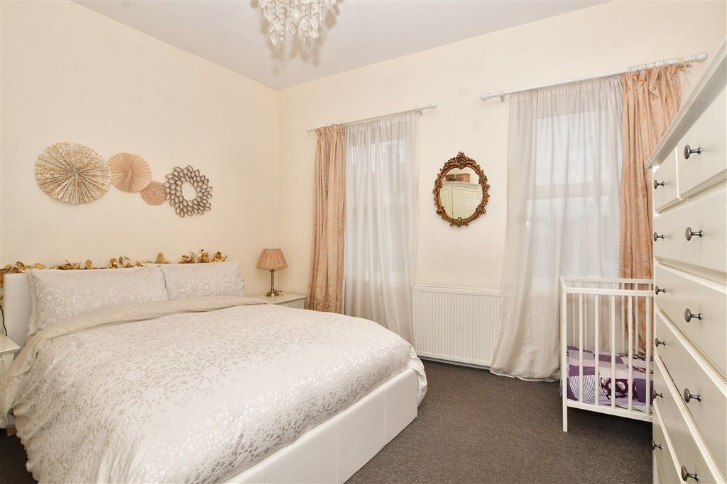 Property photo 1 of 12 Bedroom 1