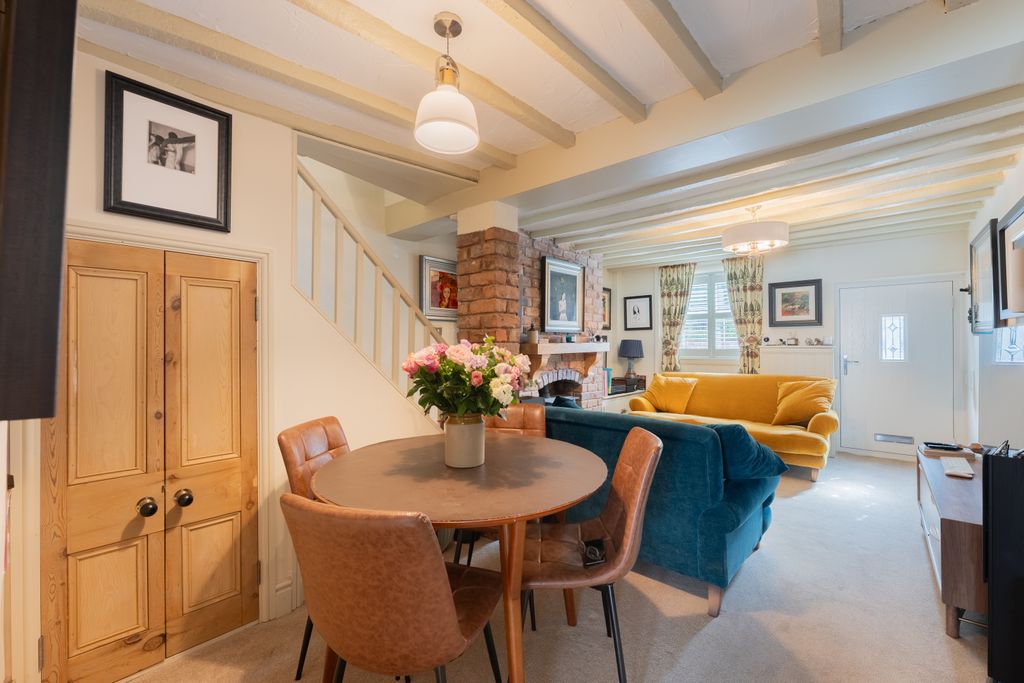 Property photo 3 of 24 Living Room