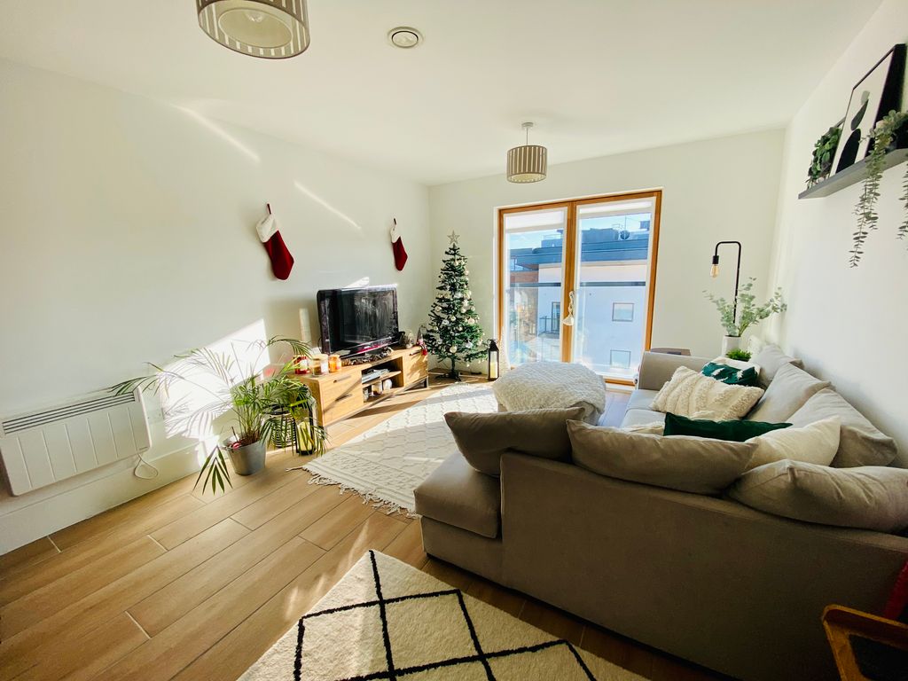 Property photo 2 of 6