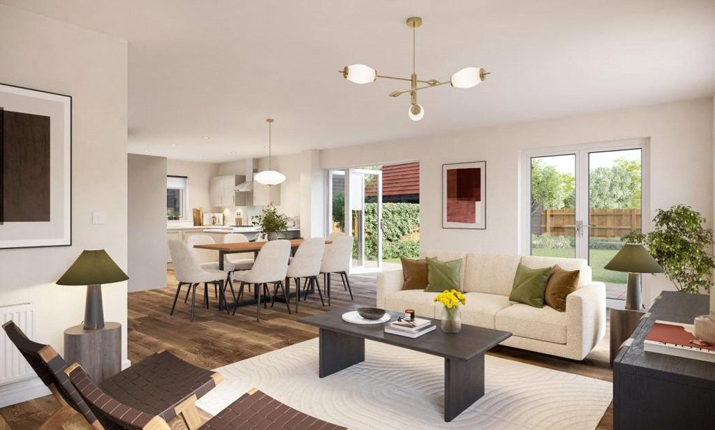 Property photo 3 of 8 Example K/L/D