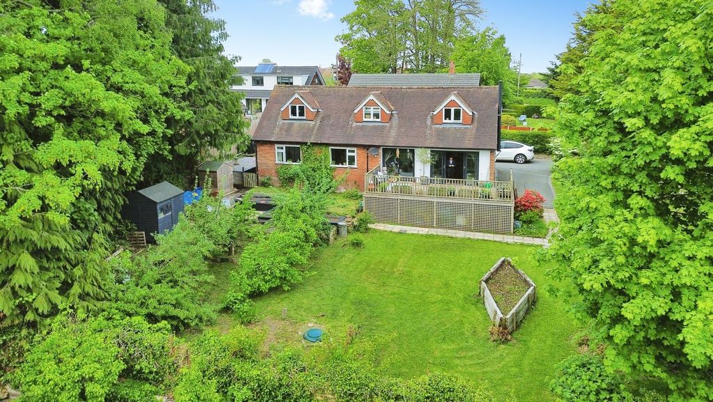 Property photo 1 of 28
