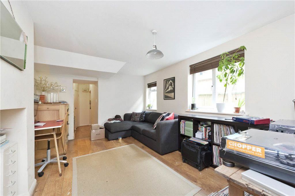 Property photo 3 of 9