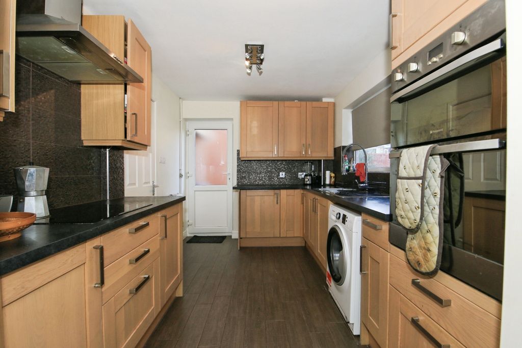 Property photo 2 of 26 Img_8352