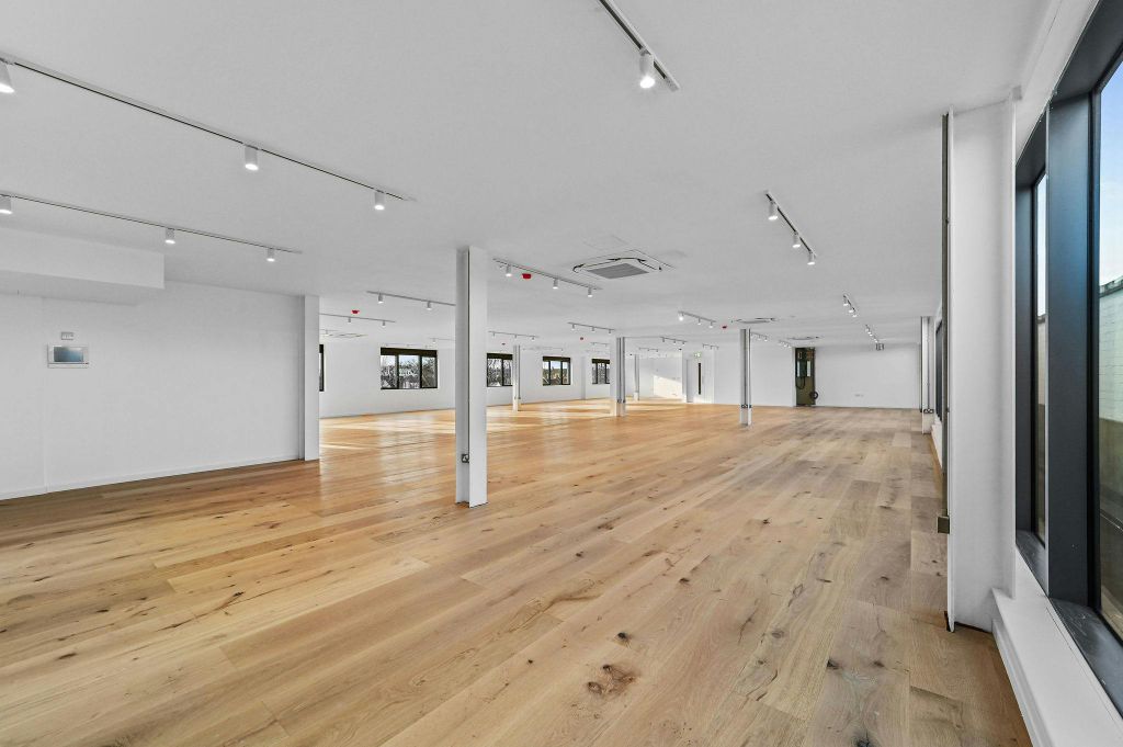 Property photo 2 of 8 Bhbc34Draytonpark2.Jpg