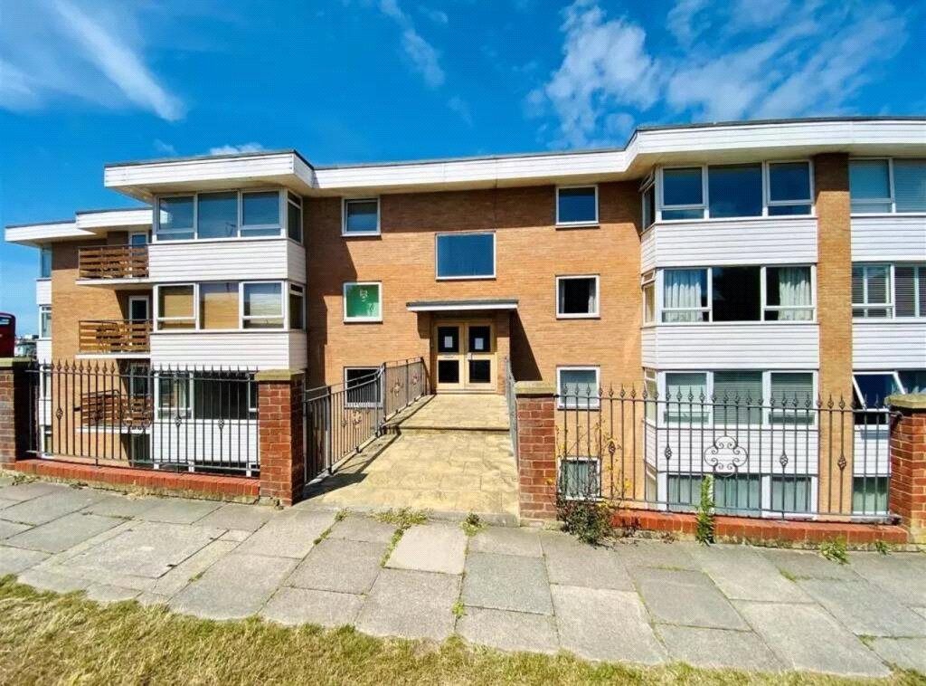 Property photo 1 of 9 Roedean Court
