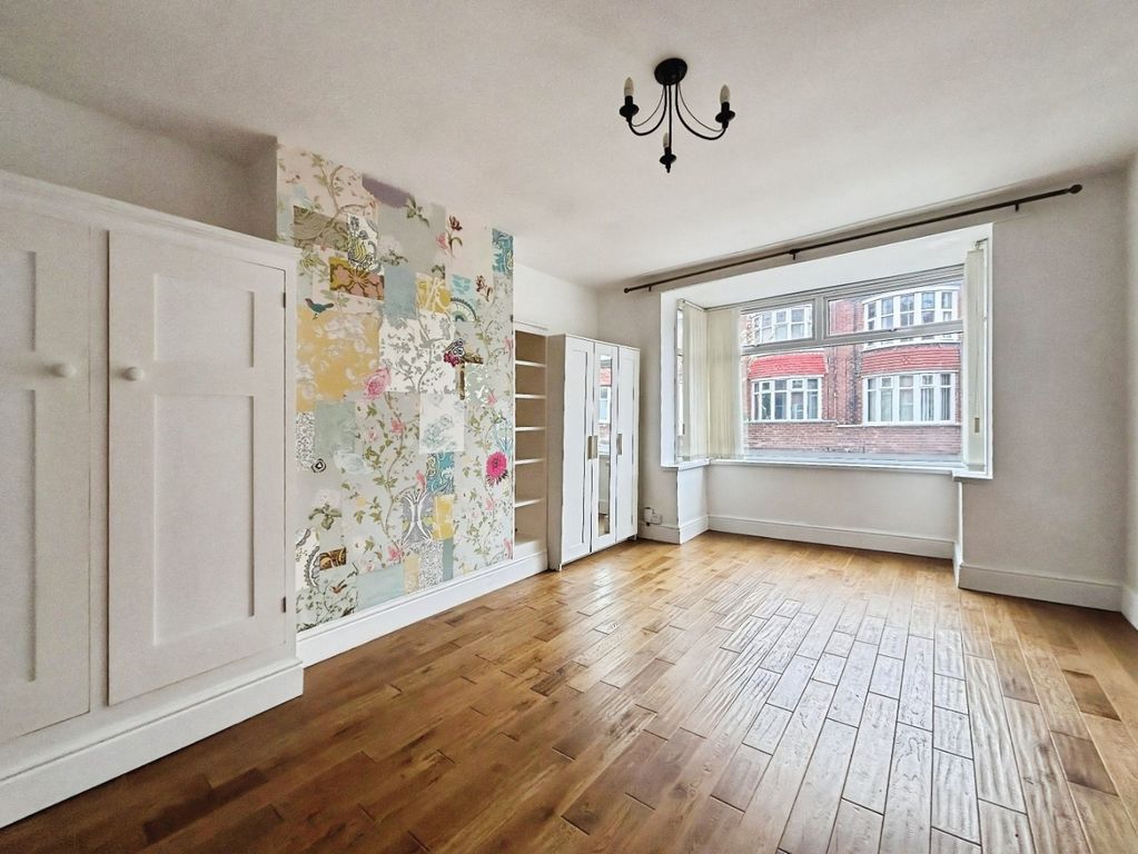 Property photo 1 of 12 5096580