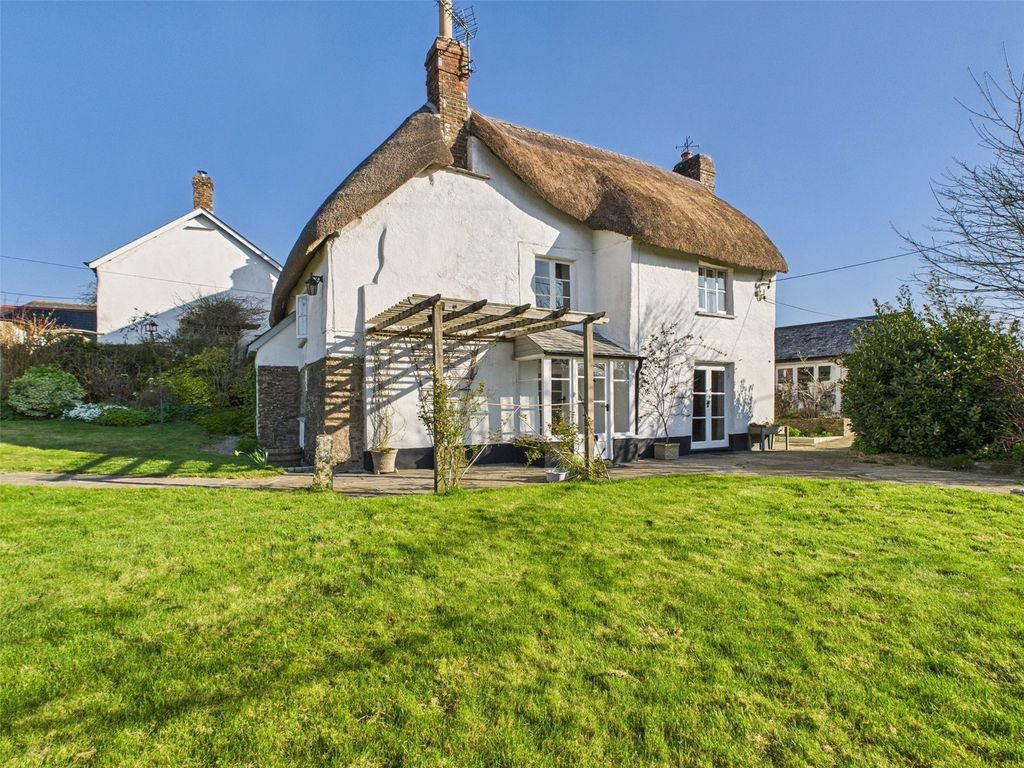 Property photo 1 of 30 Picture No. 03
