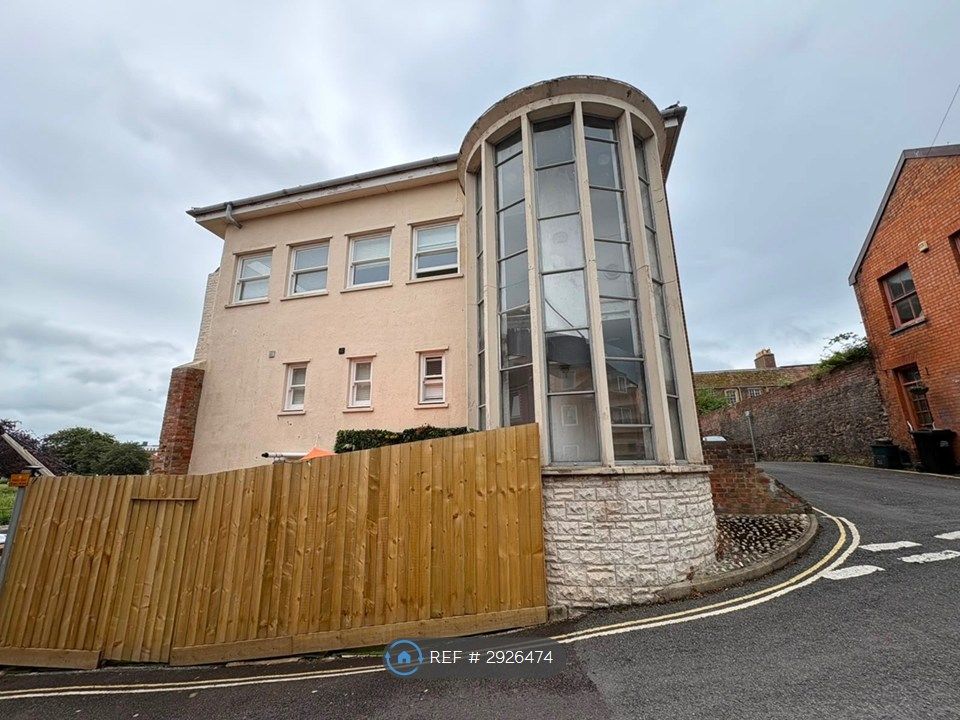Property photo 2 of 6