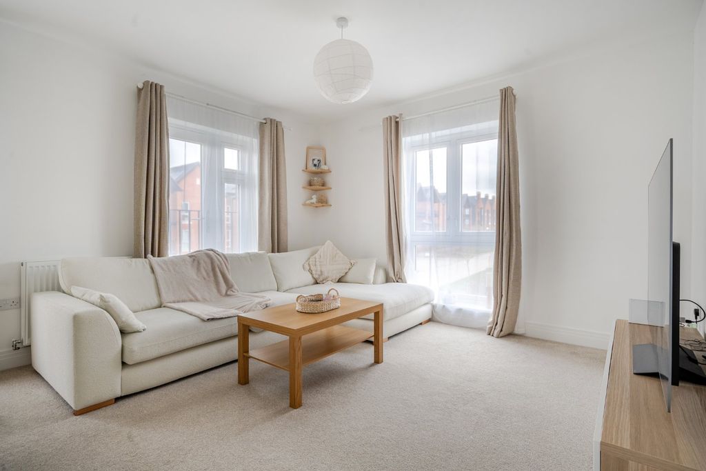 Property photo 3 of 10 Picture No. 25