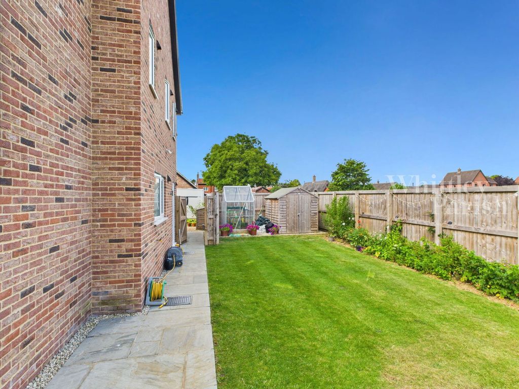 Property photo 3 of 25