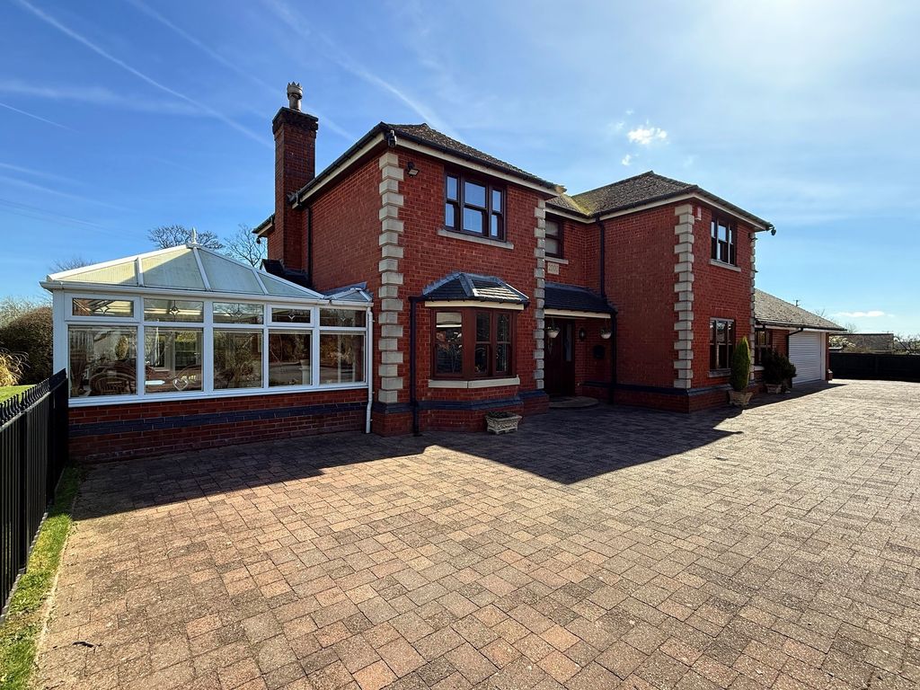 Property photo 3 of 69