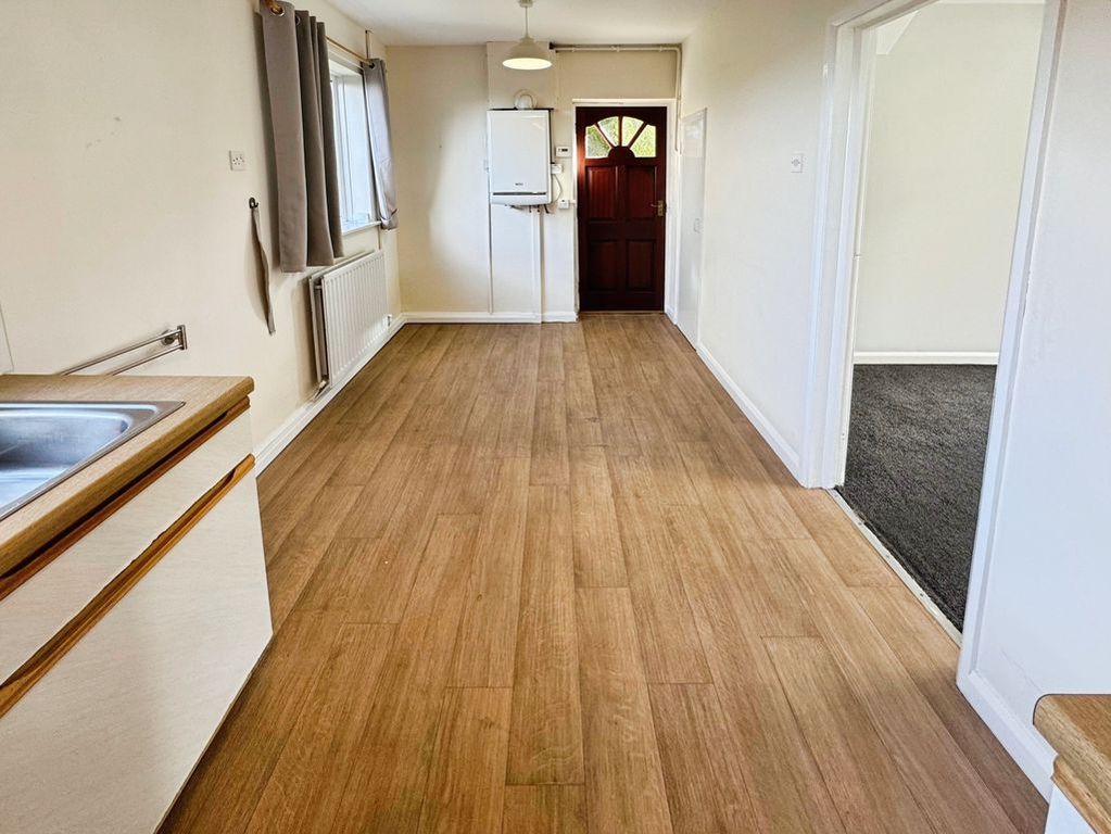 Property photo 3 of 10 Photo 9