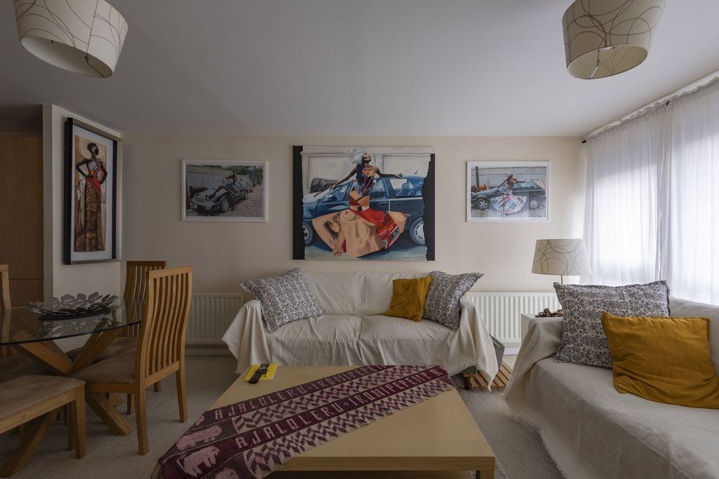 Property photo 3 of 10 Image 2