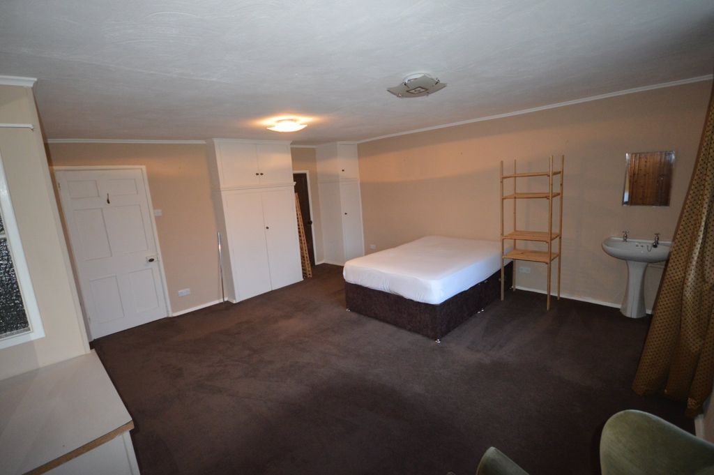 Additional image 14 of 5 bed detached house to rentHound Hill Lane, Worsbrough, Barnsley S70