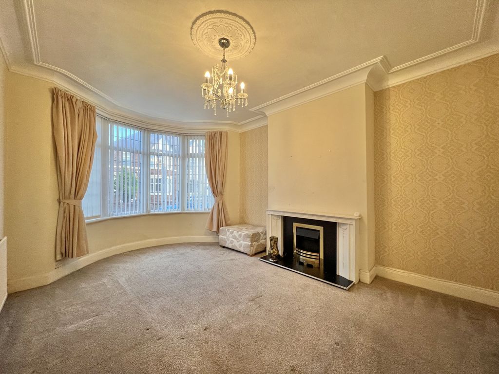 Property photo 2 of 26