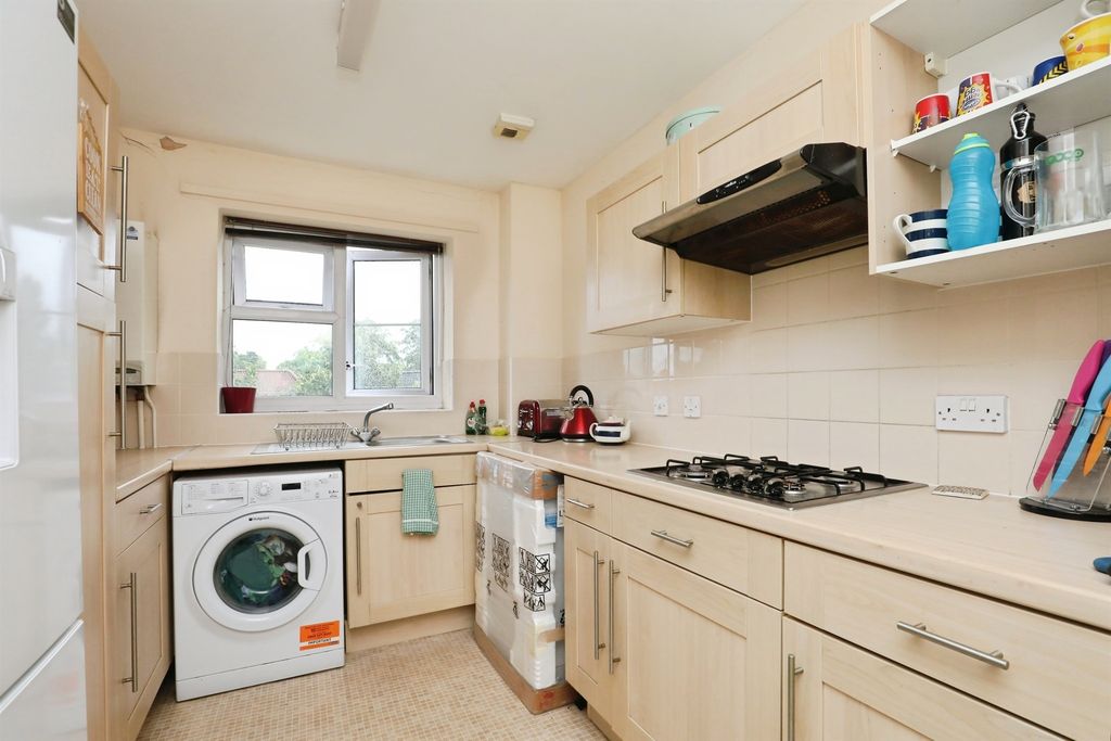 Property photo 3 of 17