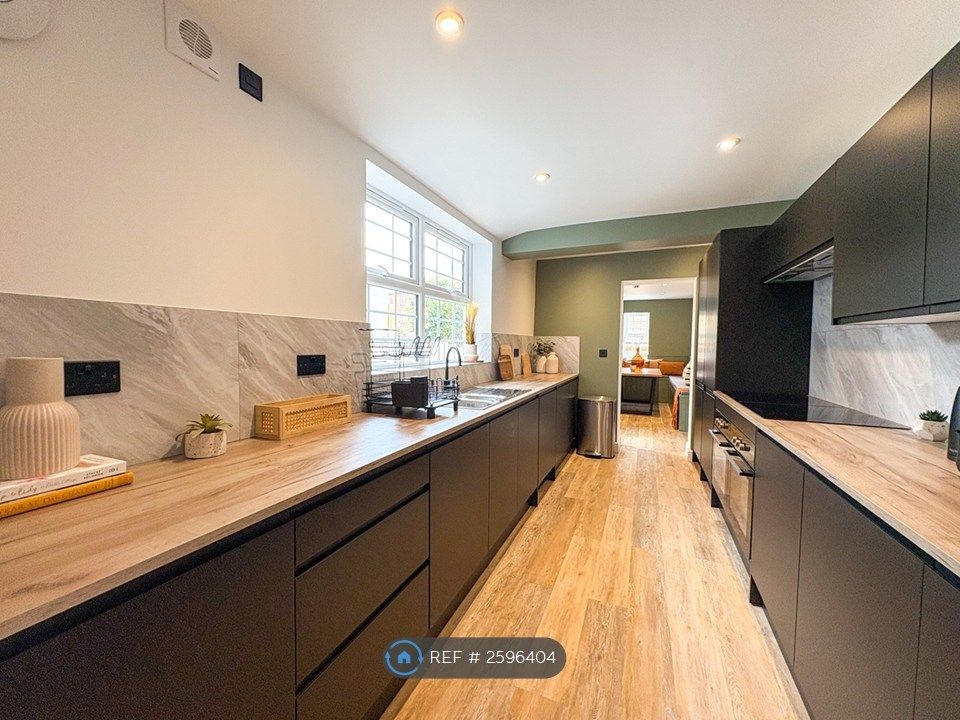 Property photo 1 of 34 Kitchen