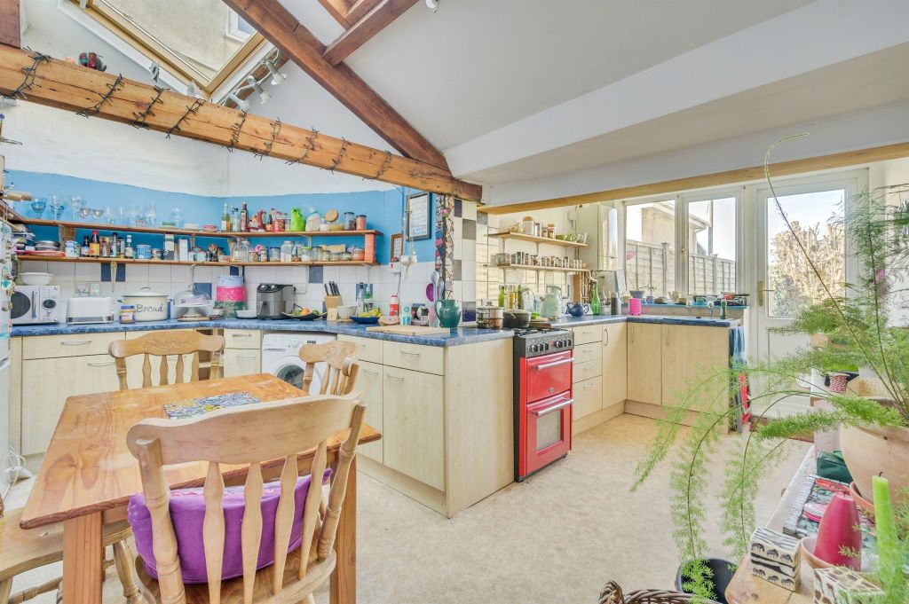 Property photo 3 of 17