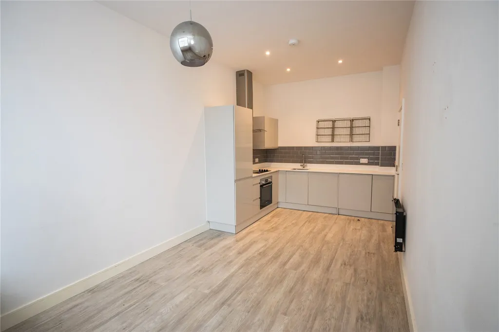 Apartment in Birmingham, Moseley - More
