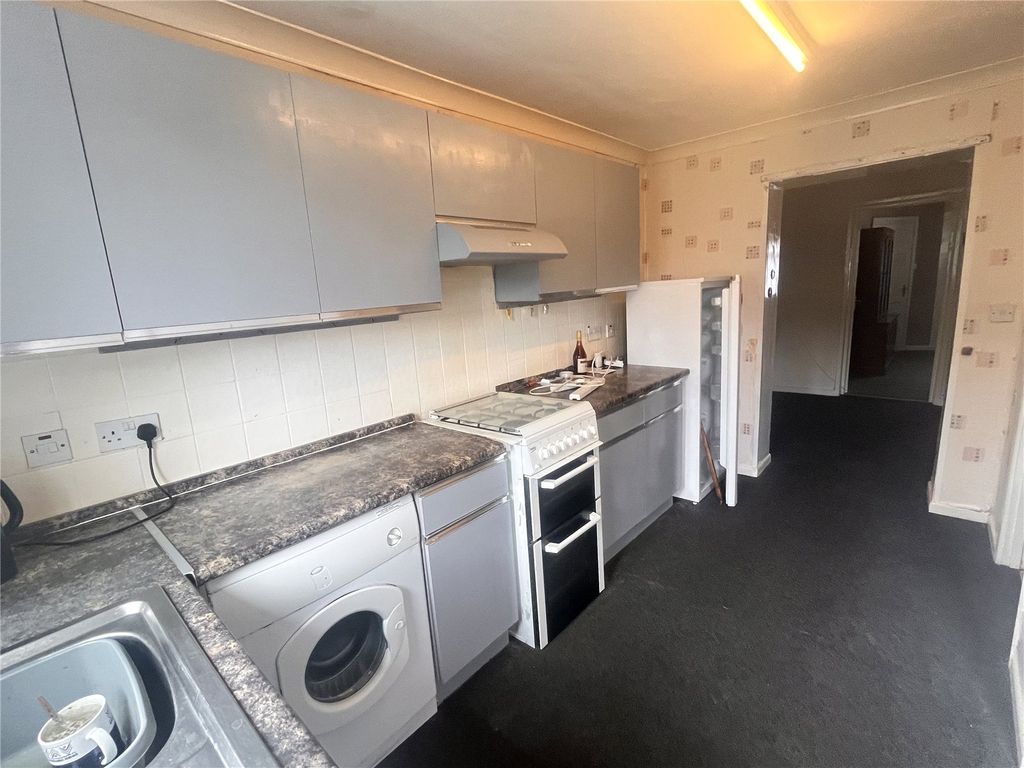 Property photo 3 of 17 Picture No. 09