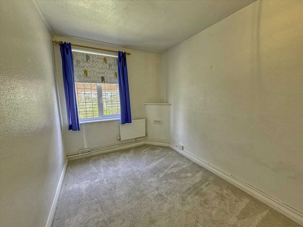 Additional image 11 of 3 bed flat for saleEton Court, 11 Eton Road, Frinton On Sea CO13