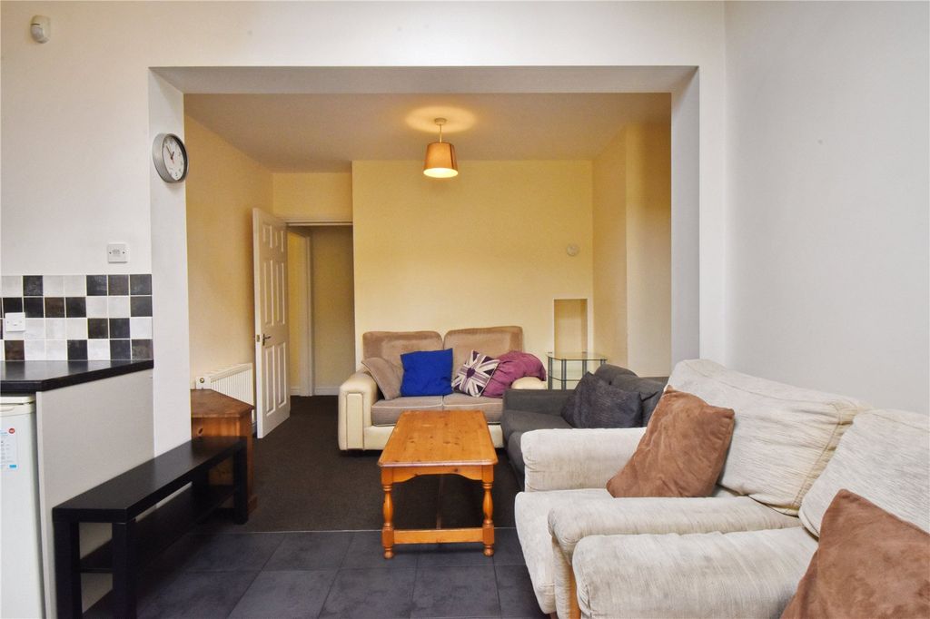 Property photo 3 of 12 Picture No. 01