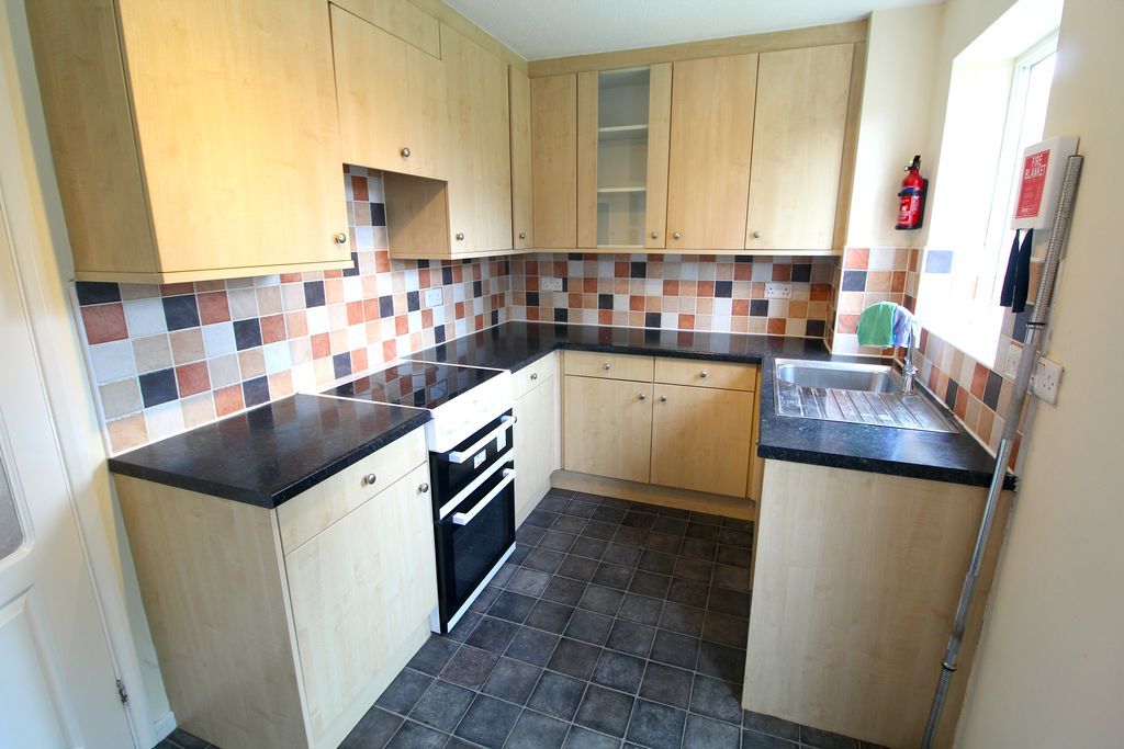 Property photo 2 of 8 Kitchen/Breakfast Room