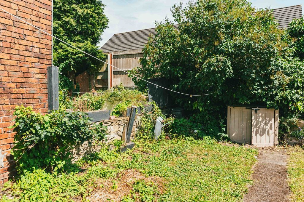 Property photo 3 of 22