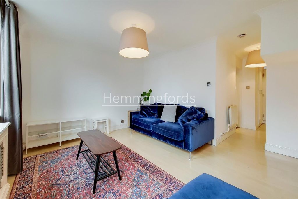 Property photo 2 of 18