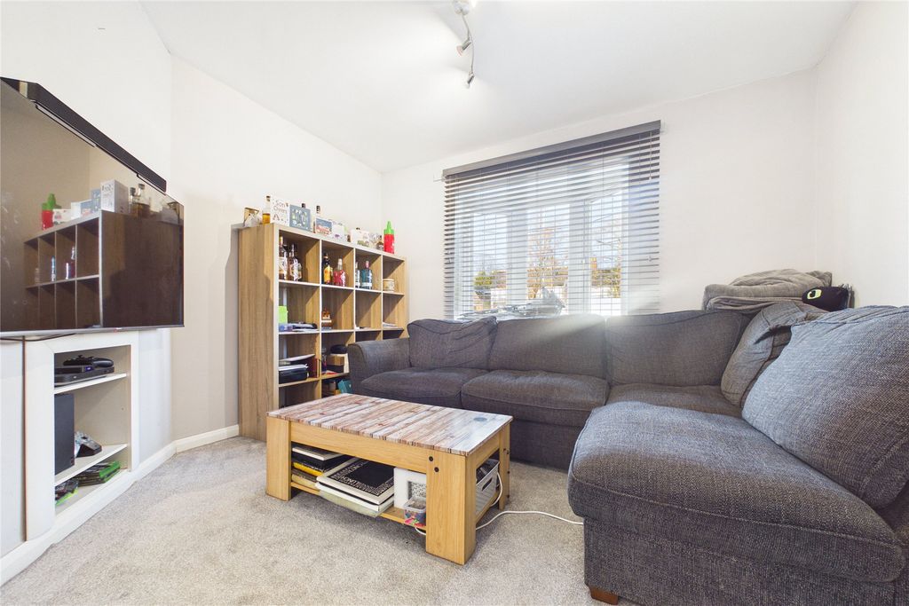 Property photo 3 of 13 Picture No. 11